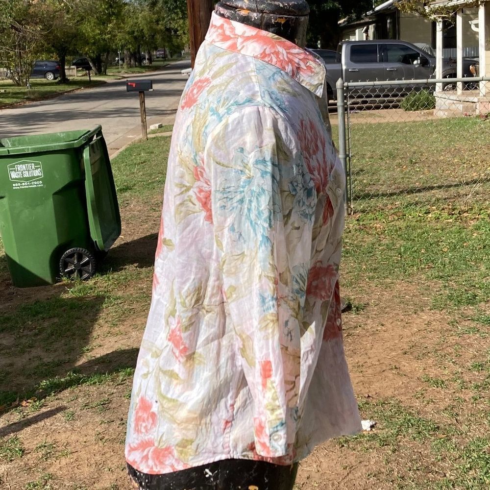Chico's White Pink & Blue Floral Sheer Large  Button-up Blouse/Shirt - Picture 3 of 10